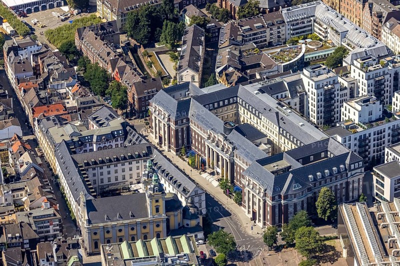 Aerial view, Andreas Quartier Hyatt House Hotel in the Old Town in Düsseldorf, Rhineland, North Rhine-Westphalia, Germany, Am Alten Amtsgericht, DE, Düsseldorf, Europe, hotel, hotel facilities, hotel business, aerial view, aerial photography, aerial photography, Mühlenstraße, overview, bird's eye view, birds-eyes view, overview