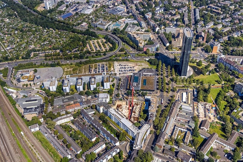 Aerial view, construction site and new UpperNord Tower on Mercedesstraße and ARAG high-rise building in the Düsseltal district of Düsseldorf, Rhineland, North Rhine-Westphalia, Germany, construction work, construction area, construction site, building plots, construction project, construction site, DE, Düsseldorf, Europe, aerial view, aerial photography, aerial photography, new building, overview, bird's-eye view, bird's-eye view, overview