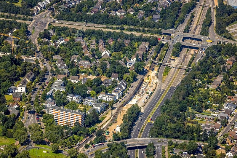 Aerial view, construction site at Danziger Straße with motorway access A44 Stockumer Höfe in Stockum, Düsseldorf, Rhineland, North Rhine-Westphalia, Germany, 2 bridges over the Weser, motorway, construction work, construction area, building site, building plots, construction project, construction site, DE, Europe, aerial view, aerial photography, aerial photography, overview, bird's-eye view, bird's-eye view, overview