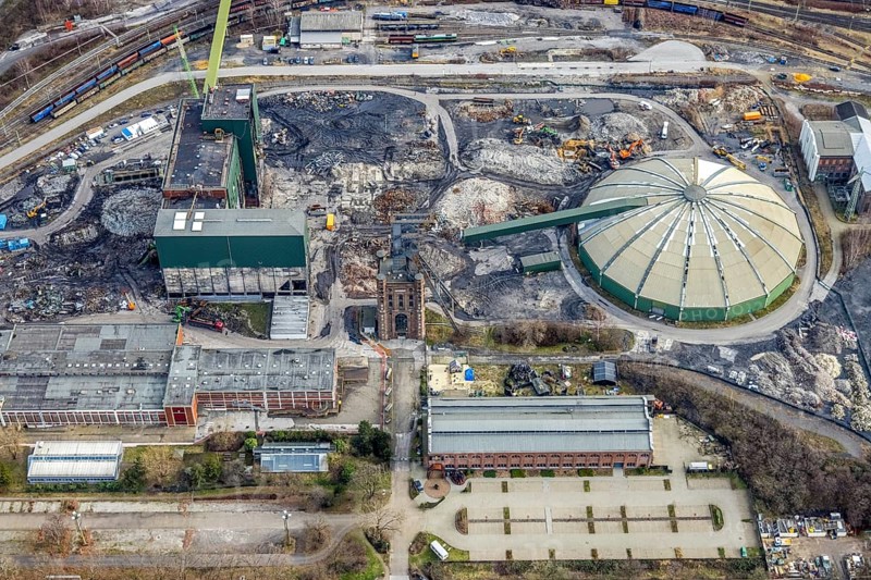 Aerial view, construction site demolition works of the former Prosper-Haniel II mine, Bottrop, Ruhr area, North Rhine-Westphalia, Germany, demolition, construction works, construction area, construction site, mine, DE, Europe, church, Knappenstraße, aerial view, aerial photography, aerial photography, raw coal mixing hall, hard coal mine, overview, bird's-eye view, birds-eyes view, overview