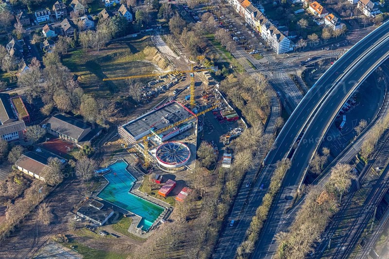 Aerial view, outdoor swimming pool Benrath with construction site and new building indoor swimming pool Benrath in the district Benrath in Düsseldorf, Rhineland, North Rhine-Westphalia, Germany, bathing establishment, bathing resort, bathing fun, construction work, construction area, building site, building plots, construction project, construction site, DE, Düsseldorf, Europe, outdoor swimming pool, leisure activities, indoor swimming pool, aerial view, aerial photography, aerial photography, new building, swimming pool, overview, bird's eye view, birds-eyes view, overview