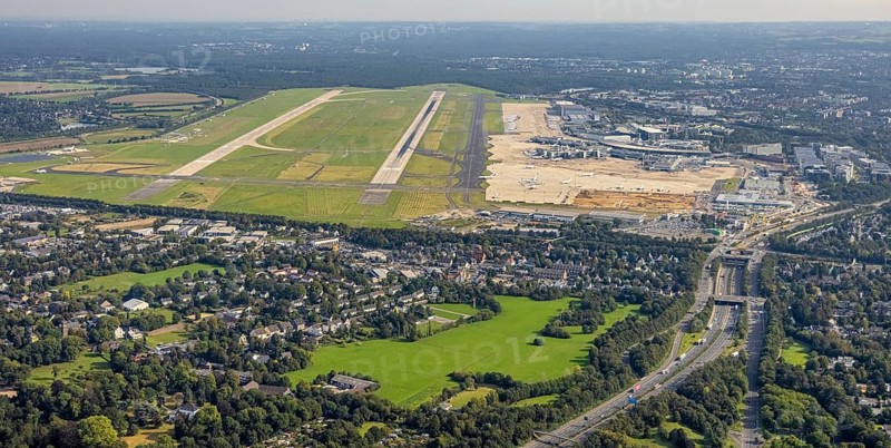 Aerial photo, Düsseldorf Airport in the Lohausen district of Düsseldorf, Rhineland, North Rhine-Westphalia, Germany, DE, Düsseldorf, Europe, flight emission, airport, aircraft noise, aerodrome, aerial photograph, aerial photography, aerial photography, overview, bird's-eye view, overview