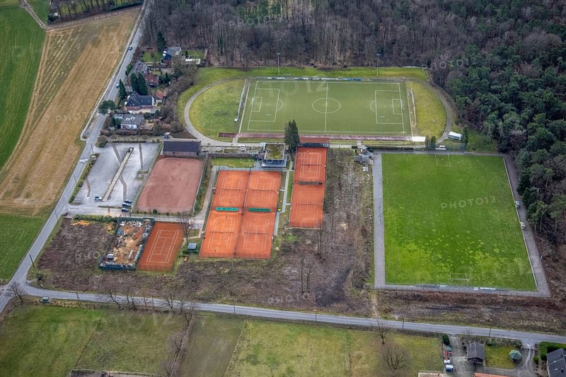 Aerial view, sports facility VfL Grafenwald, Sensenfeld, Bottrop-Kirchhellen, Ruhr area, North Rhine-Westphalia, Germany, DE, Europe, football pitch, football stadium, football club, aerial view, aerial photography, aerial photography, sports facilities, sports field, sports facility, stadium, overview, bird's-eye view, overview