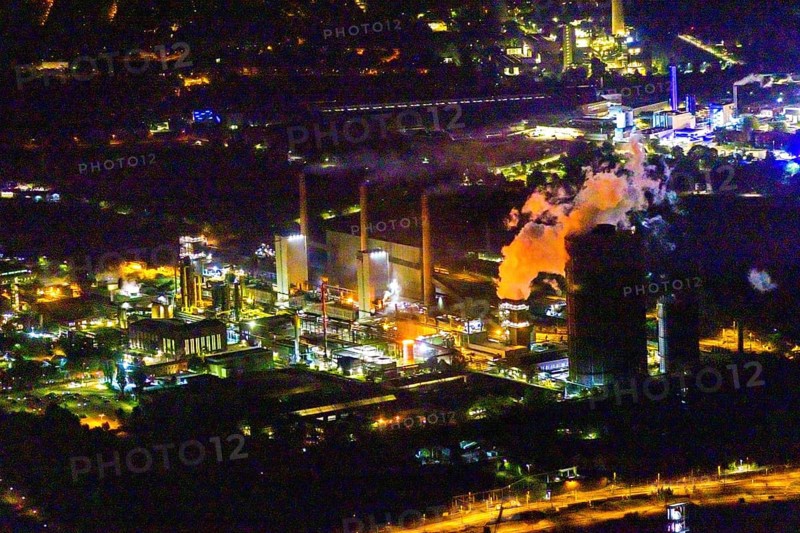 Aerial view, Prosper coking plant, Boy, Bottrop, Ruhr area, North Rhine-Westphalia, Germany, outdoor lighting, Prosper-Haniel mine, DE, twilight, Europe, gasometer, commercial enterprises, commercial area, commercial area, commercial use, industrial area, industrial site, Bottrop coking plant, light pollution, aerial photography, aerial photography, night aerial photography, streetlights, street lamps, overview, bird's-eye view, illuminated, illuminated houses, illuminated house, birds-eyes view, artificial light, night, nightflight, overview