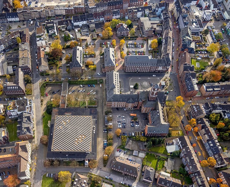Aerial view, town hall and hall building in the district Altstadt in Bottrop, Ruhr area, North Rhine-Westphalia, Germany, authority, Bottrop, DE, Europe, culture, art, aerial view, aerial photography, aerial photography, town hall, overview, events, venue, event location, bird's eye view, birds-eyes view, cultural use, overview
