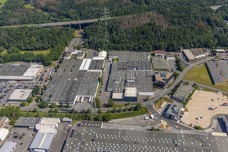 Aerial view, industrial area Westring, META-Regalbau, company premises Fritz Streiter, Bruchhausen, Arnsberg, Sauerland, North Rhine-Westphalia, Germany, DE, Europe, commercial enterprises, commercial area, commercial location, commercial use, Hochsauerlandkreis, industrial area, industrial location, Interprint GmbH, aerial photograph, aerial photography, aerial photography, META-Regalbau GmbH, overview, bird's-eye view, birds-eyes view, overview