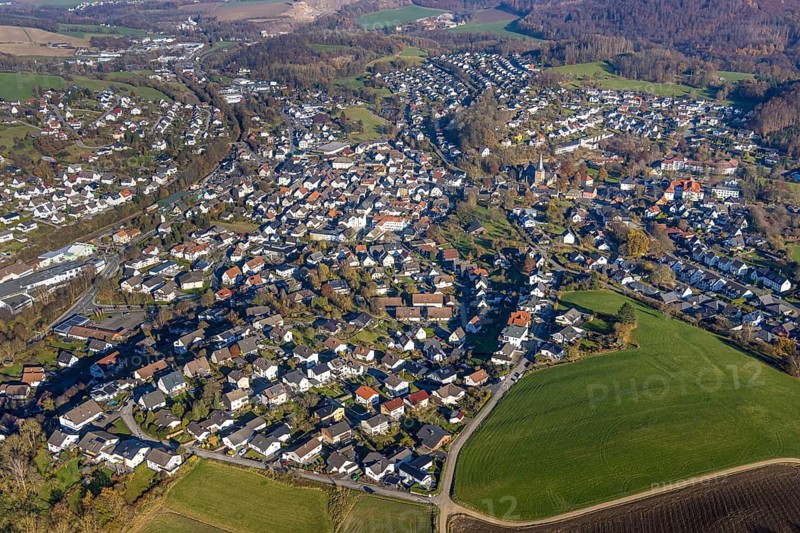 Aerial view, view to the east with St. Blasius church in Balve, Sauerland, North Rhine-Westphalia, Germany, place of worship, Balve, DE, Europe, religious community, place of worship, property tax, holy place, real estate, church, parish, denomination, aerial view, aerial photography, aerial photography, religion, religious site, overview, bird's eye view, residential area, living and life, residential area, residential buildings, quality of life, residential neighbourhood, housing estate, birds-eyes view, overview