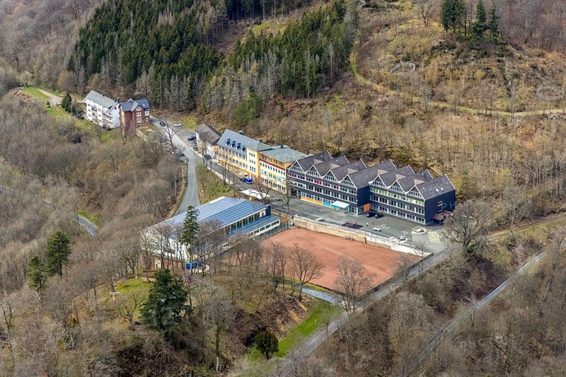 Aerial view, boarding school for girls and boys with state-recognised grammar school and secondary school at Wittgenstein Castle, Wittgenstein-Kunst, Bad Laasphe, Siegerland, North Rhine-Westphalia, Germany, education, educational institution, DE, Europe, grammar school, educational institute, aerial view, aerial photography, aerial photography, secondary school, school, overview, bird's-eye view, overview