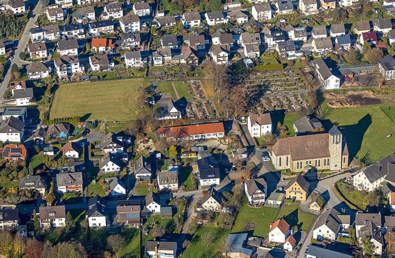 Aerial view, Kath. Church Heilige-Drei-Könige and cemetery Garbeck as well as kindergarten in the district Garbeck in Balve, Sauerland, North Rhine-Westphalia, Germany, place of worship, Balve, burial place, DE, Europe, cemetery, memorial, religious community, place of worship, house of God, graves, cemetery, holy place, kindergarten, day-care centre, nursery, church, parish, day-care centre, denomination, aerial view, aerial photography, aerial photography, religion, religious site, resting place, overview, bird's-eye view, birds-eyes view, overview