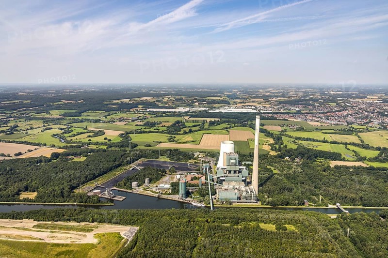 Aerial photograph, Bergkamen power station on the Datteln-Hamm canal in the Heil district, Bergkamen, Ruhr area, North Rhine-Westphalia, Germany, DE, Europe, canal, power station, aerial photograph, aerial photography, aerial photography, coal-fired power station, overview, bird's-eye view, overview
