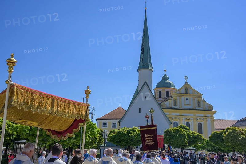 Procession on 1 May to the Chapel of Mercy, Altötting, Bavaria, Germany