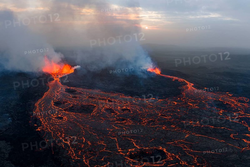 Volcanic eruption, Sundhnúkur crater chain, near Grindavik, Reykjanes Peninsula, Southwest Iceland, Iceland