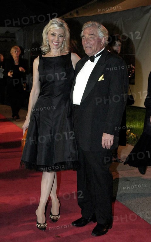 Peter Falk and Shera Danese at the the 2nd Annual Guardian IDA Awards fundraiser held at Paramount Studios in Hollywood, USA on October 30, 2004, Hollywood, CA, USA, Los Angeles, California, USA