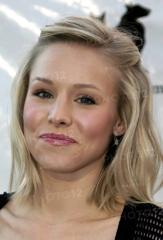 Kristen Bell at the the 2nd Annual Guardian IDA Awards fundraiser held at Paramount Studios in Hollywood, USA on October 30, 2004, Hollywood, CA, USA, Los Angeles, California, USA