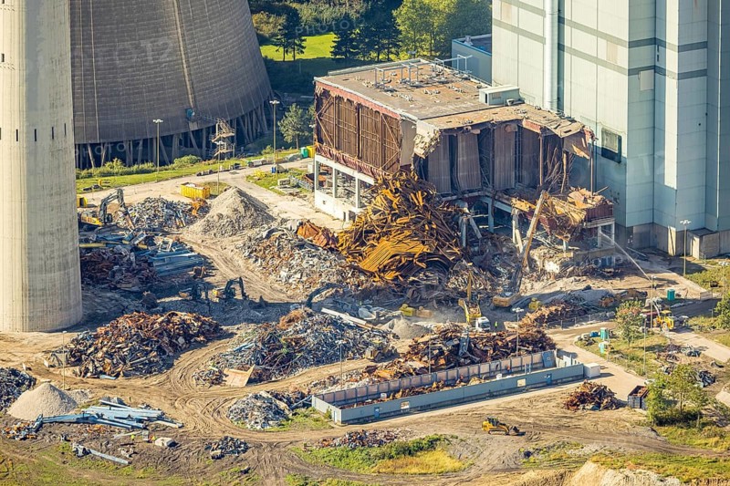 Aerial view, RWE Generation SE Gersteinwerk power plant, detail shot with demolition, Bockum-Hövel, Hamm, Ruhr area, North Rhine-Westphalia, Germany, construction work, construction area, construction site, building site, construction project, construction site, DE, E-Werk, Europe, power plant, aerial view, aerial photography, aerial photography, chimney, tower, overview, bird's-eye view, overview