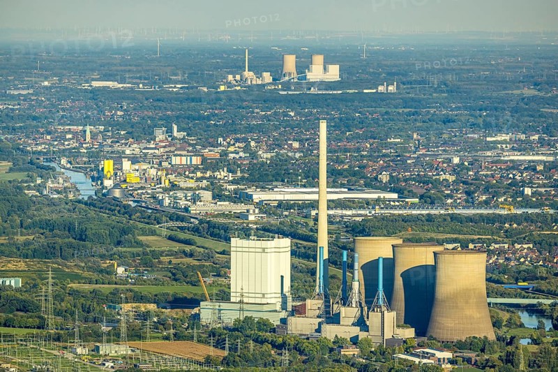 Aerial view, RWE Generation SE power plant Gersteinwerk, view over Hamm to RWE power plant Westfalen, Bockum-Hövel, Hamm, Ruhr area, North Rhine-Westphalia, Germany, DE, E-Werk, Europe, power plant, aerial view, aerial photography, aerial photography, chimney, tower, overview, bird's-eye view, overview