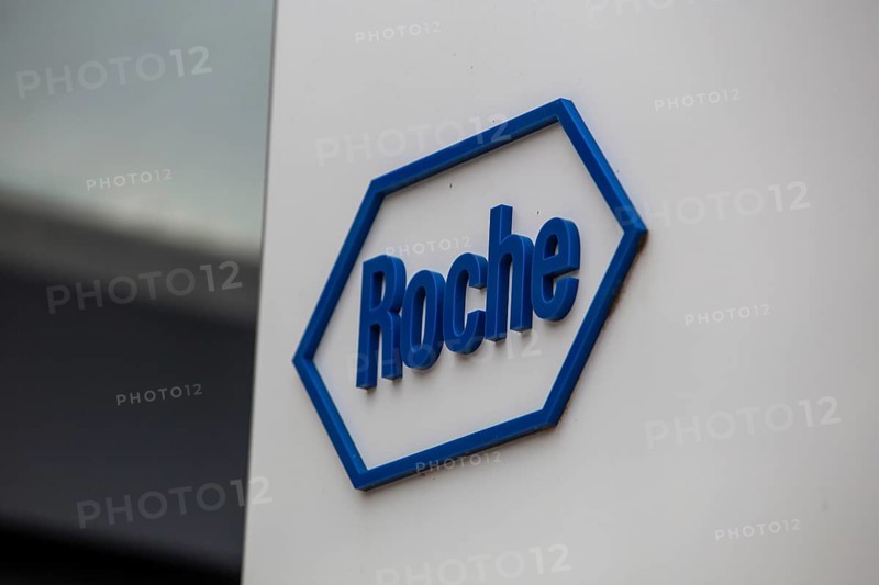 Logo at the entrance of Roche Diagnostics GmbH in Mannheim