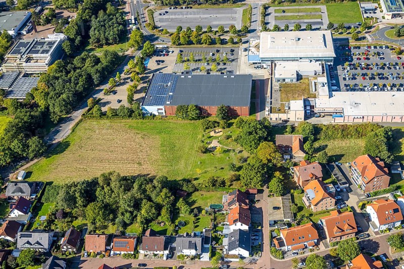 Aerial view, Westpress arena, beta Finanz Eissportarena Hamm, Lidl supermarket, Uentrop, Hamm, Ruhr area, North Rhine-Westphalia, Germany, DE, shopping, shopping centre, shopping plaza, shopping mall, ice rink, Europe, events, culture, art, aerial photography, aerial photography, aerial photography, multi-purpose hall, local supply centre, shopping centre, sports, supermarket, theatre, overview, events, venue, event location, event centre, bird's eye view, birds-eyes view, cultural use, overview