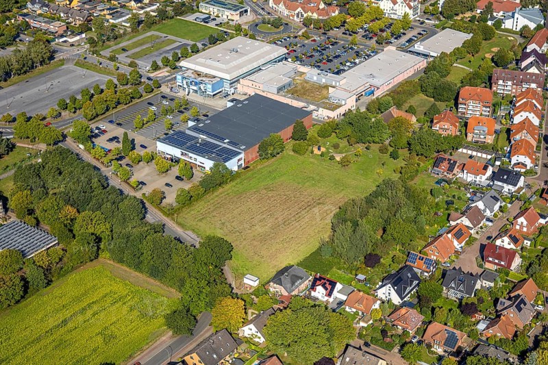 Aerial view, Westpress arena, beta Finanz Eissportarena Hamm, Lidl supermarket, Uentrop, Hamm, Ruhr area, North Rhine-Westphalia, Germany, DE, shopping, shopping centre, shopping plaza, shopping mall, ice rink, Europe, events, culture, art, aerial photography, aerial photography, aerial photography, multi-purpose hall, local supply centre, shopping centre, sports, supermarket, theatre, overview, events, venue, event location, event centre, bird's eye view, birds-eyes view, cultural use, overview