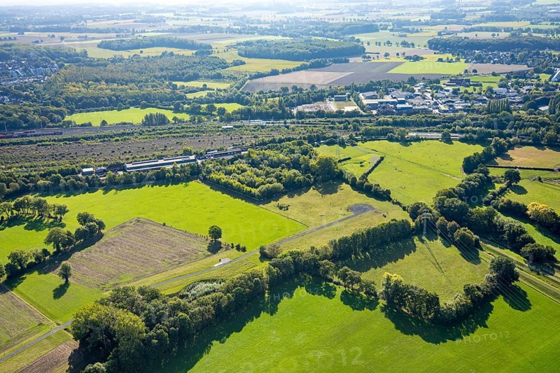 Aerial view, marshalling yard Hamm, meadows and fields Daberg, at Wiescher Bach, district Pelkum, Hamm, Ruhr area, North Rhine-Westphalia, Germany, DE, Europe, track systems, tracks, goods trains, aerial view, aerial photography, aerial photography, overview, bird's-eye view, overview