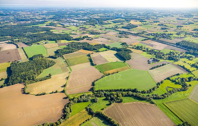 Aerial view, meadows and fields, Vöckinghausen, view to RWE power plant Westfalen and motorway A2, district Rhynern, Hamm, Ruhr area, North Rhine-Westphalia, Germany, DE, Europe, agricultural fields, aerial view, aerial photography, aerial photography, overview, bird's-eye view, overview