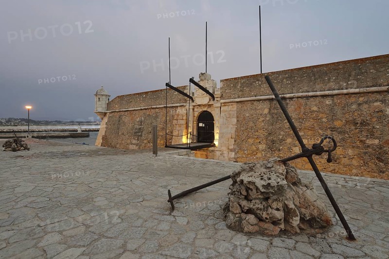 Forte da Ponta da Bandeira fortress at dusk, Lagos, Algarve, Portugal