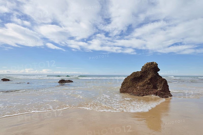 Rocks on the beach, Praia do Porto de Mos, Algarve, Portugal