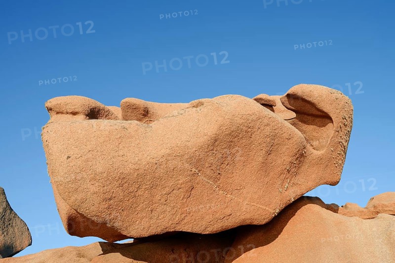Granite rocks on the Cote de Granit Rose coast near Ploumanac'h, Cotes-d'Armor, Brittany, France