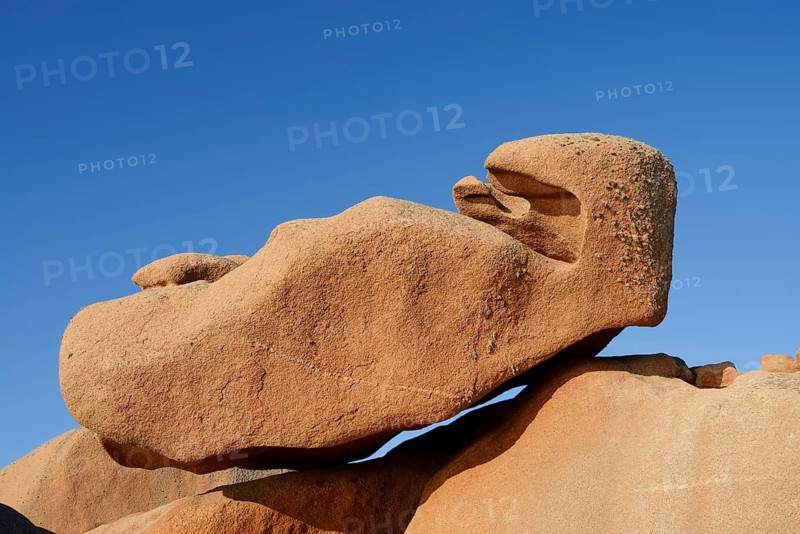 Granite rocks on the Cote de Granit Rose coast near Ploumanac'h, Cotes-d'Armor, Brittany, France