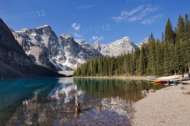 Moraine Lake and mountains of the Valley of the Ten Peaks, Banff National Park, Alberta, Canada