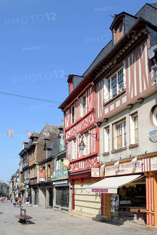 Pedestrian zone with half-timbered houses and shops, Dol-de-Bretagne, Ille-et-Vilaine, Brittany, France