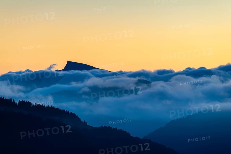 View from the Furkajoch to the Hoher Ifen, mountain peak above the sea of fog, dawn, dawn, autumn, Vorarlberg, Austria