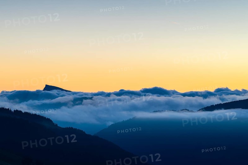 View from Furkajoch to Hoher Ifen, mountain range above sea of fog, dawn, dawn, autumn, Vorarlberg, Austria