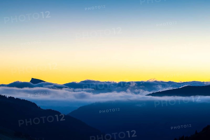 View from Furkajoch to Hoher Ifen, mountain range above sea of fog, dawn, dawn, autumn, Vorarlberg, Austria