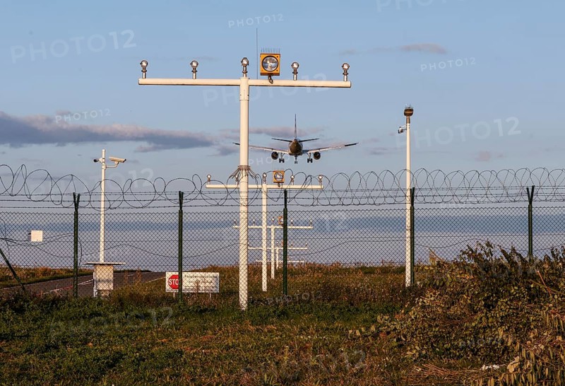 Landing of an aircraft at BER Berlin Brandenburg Willy Brandt Airport, Schönefeld, 29/09/2025, Schönefeld, Brandenburg, Germany