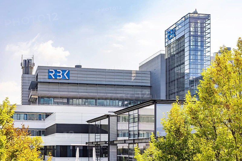 Robert-Bosch-Krankenhaus (RBK), foundation hospital of the Robert Bosch Stiftung with 1191 beds. Exterior view. Academic teaching hospital of the University of Tübingen. Stuttgart, Baden-Württemberg, Germany