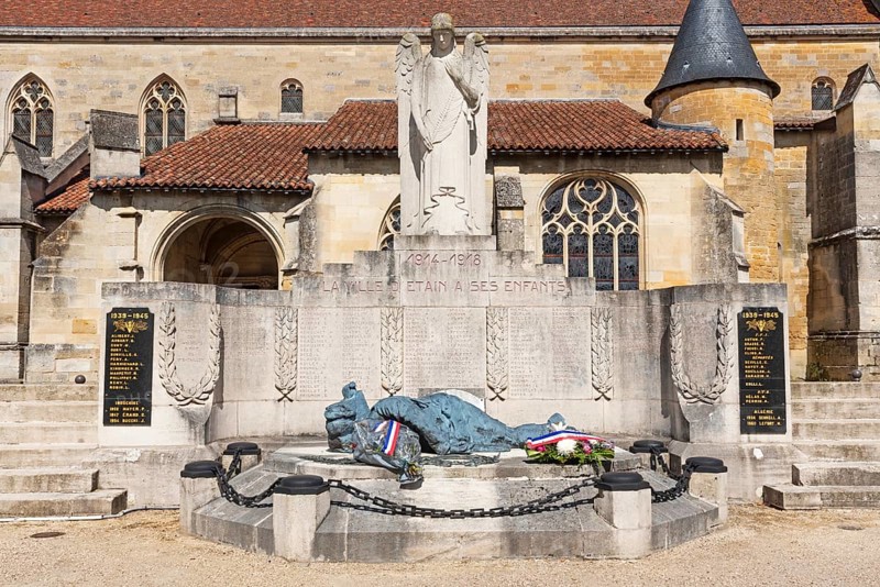 War memorial, Église Saint-Martin d'Étain, Church of St Martin, Étain, commune, Verdun, Département Meuse, Grand Est, France