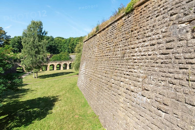 Fortress wall, fortress moat, citadel, Vauban fortress, UNESCO World Heritage Site, Longwy, Département Meurthe-et-Moselle, Grand Est, France