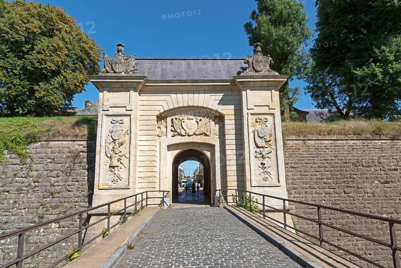 Porte de France, fortress gate, bridge, citadel, Vauban fortifications, UNESCO World Heritage Site, Longwy, Département Meurthe-et-Moselle, Grand Est, France