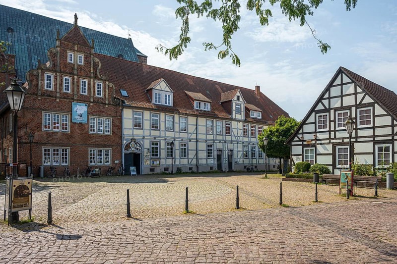 Historic half-timbered houses. Quiet and peaceful neighbourhood with paved ground, Verden an der Aller, Lower Saxony, Germany