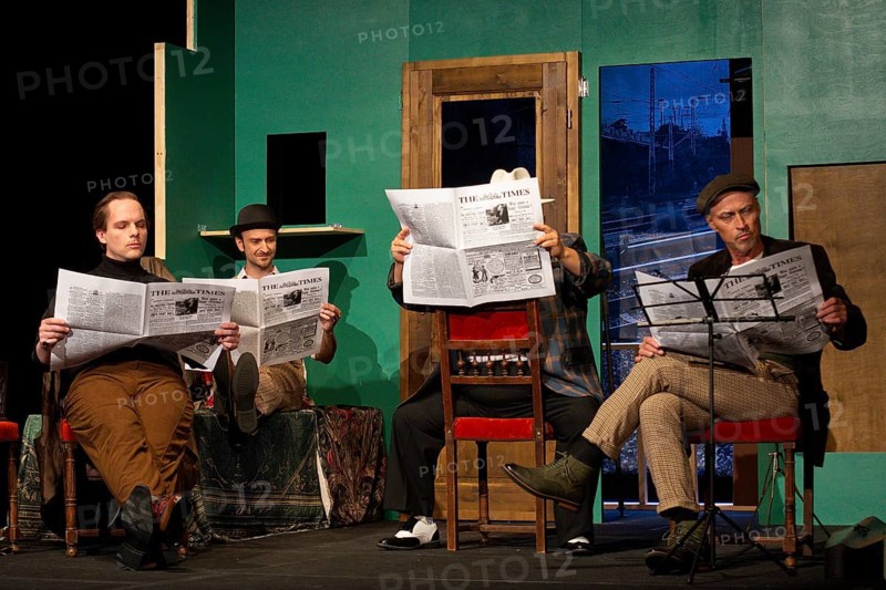 Henning Wolff (Louis Harvey), Thilo Herrmann (Prof. Marcus), Pablo Nina Toculescu (Willie Knoxton), Silvio Hildebrandt (Dr Courtenay), LADYKILLERS, photo rehearsal on 29.09.2025 at the Berliner Kriminaltheater, Berlin, premiere: 15.10.2025