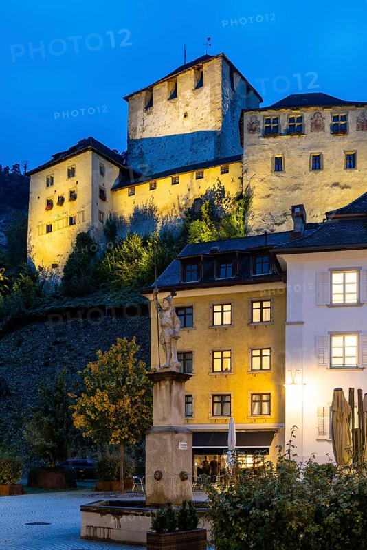 Historic houses, alley of houses with view of Schattenburg Castle, Blue Hour, Neustadt, Markokkanerstraße, Feldkirch, Vorarlberg, Austria