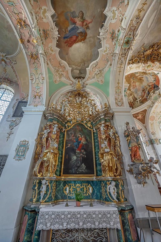 Church of St Gallus and Ulrich, side altar with ceiling frescoes and figures of saints, Kisslegg, Allgäu, Baden-Württemberg, Germany