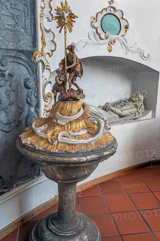 Church of St Gallus and Ulrich, baptismal font and niche with female figure, Kisslegg, Allgäu, Baden-Württemberg, Germany