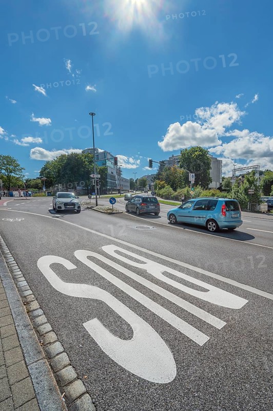 BUS letters, bus lane on asphalt, Bahnhofstraße, Kempten, Allgäu, Swabia, Germany