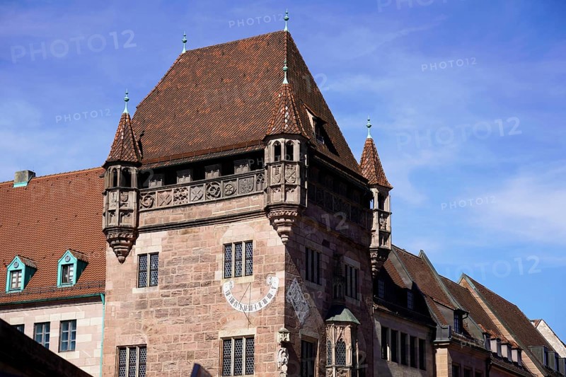 Historic building with oriels and decorations under a blue sky, Nuremberg, Middle Franconia, Franconia, Bavaria, Germany