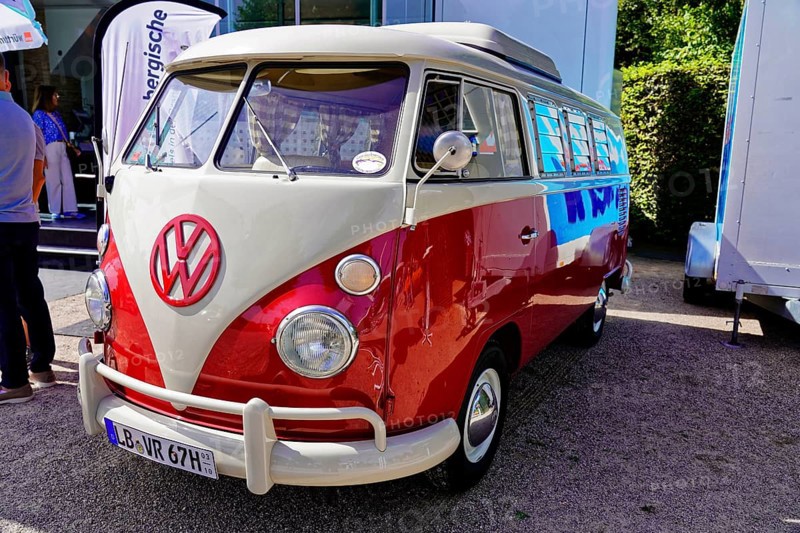 Oldtimer Classic, Gala International Concours d'Elegance Schwetzingen 2025, Germany, Europe, Classic VW Bulli in red and white on display in the sunshine