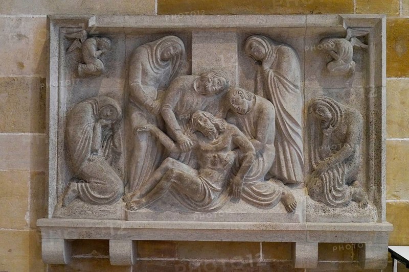 The interior of the largest Protestant church in Germany. It has the world's highest church tower, Ulm Minster, Germany, Europe, Stone relief shows mourning figures in an artistic style, Ulm