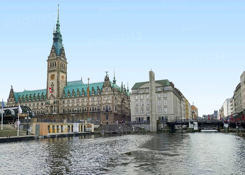 Binnenalster in Hamburghamburg, binnenalster, inner alster lake, lake, alster, river, germany, water, kleine alster, jungfernstieg, old town, old, historic, culture, tradition, hanseatic, rathaus, town hall, tower, clock tower, steeple, stairs, riparian, promenade