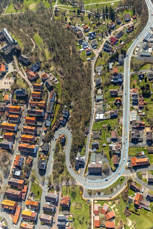 Aerial view, Altwildungen with hairpin bends on the municipal road Friedrich-Ebert-Straße, motorbike route, in Bad Wildungen in Hesse. Bad Wildungen, spa centre and state bath in the district of Waldeck-Frankenberg, North Hesse, Hesse, Germany, Bad Wildungen, DEU, Europe, birds-eyes view, aerial view, aerial photography, aerial photography, overview, overview, bird's eye view